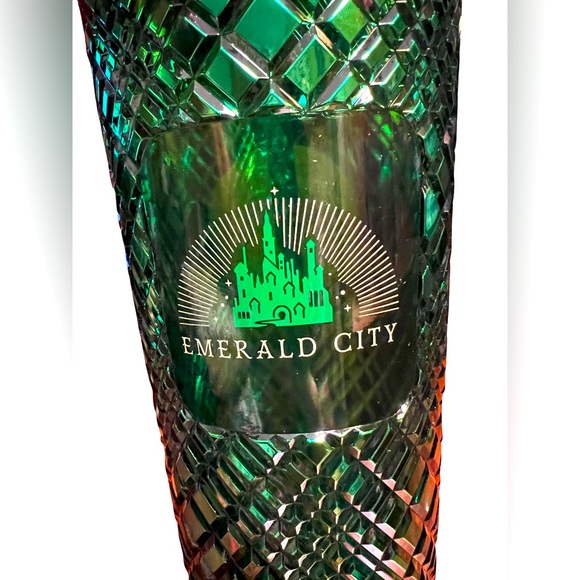 Starbucks NWT Wicked Emerald City Limited Edition Green Gemstone Cup & Keychain - Picture 6 of 15